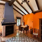 Chalet El Encuentro - - *