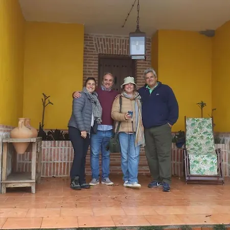 El Encuentro - - Chalet